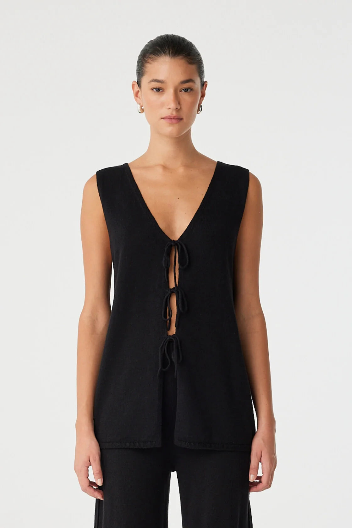 Poppy Reversible Longline Top Black