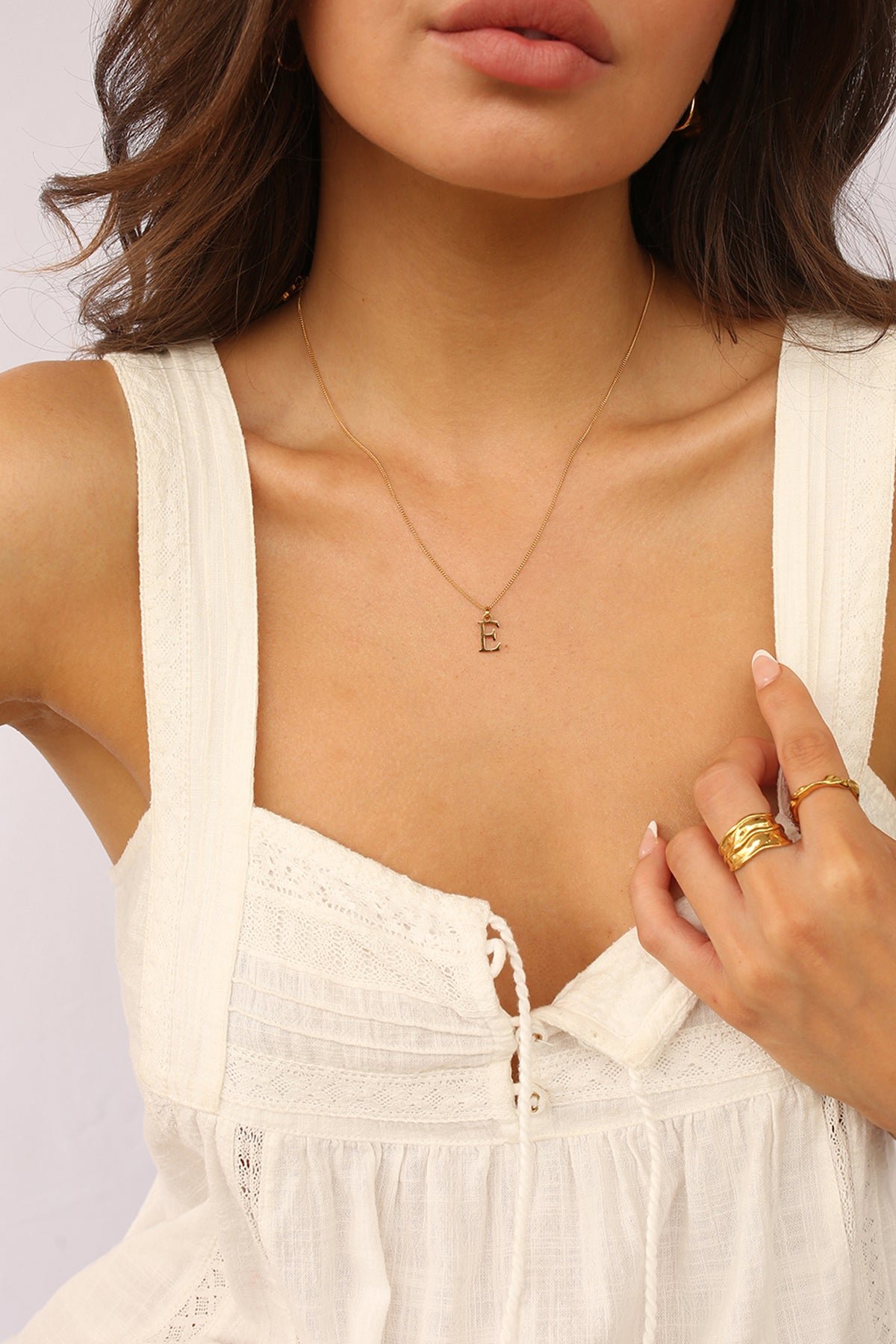 Initial Necklace Classic Gold