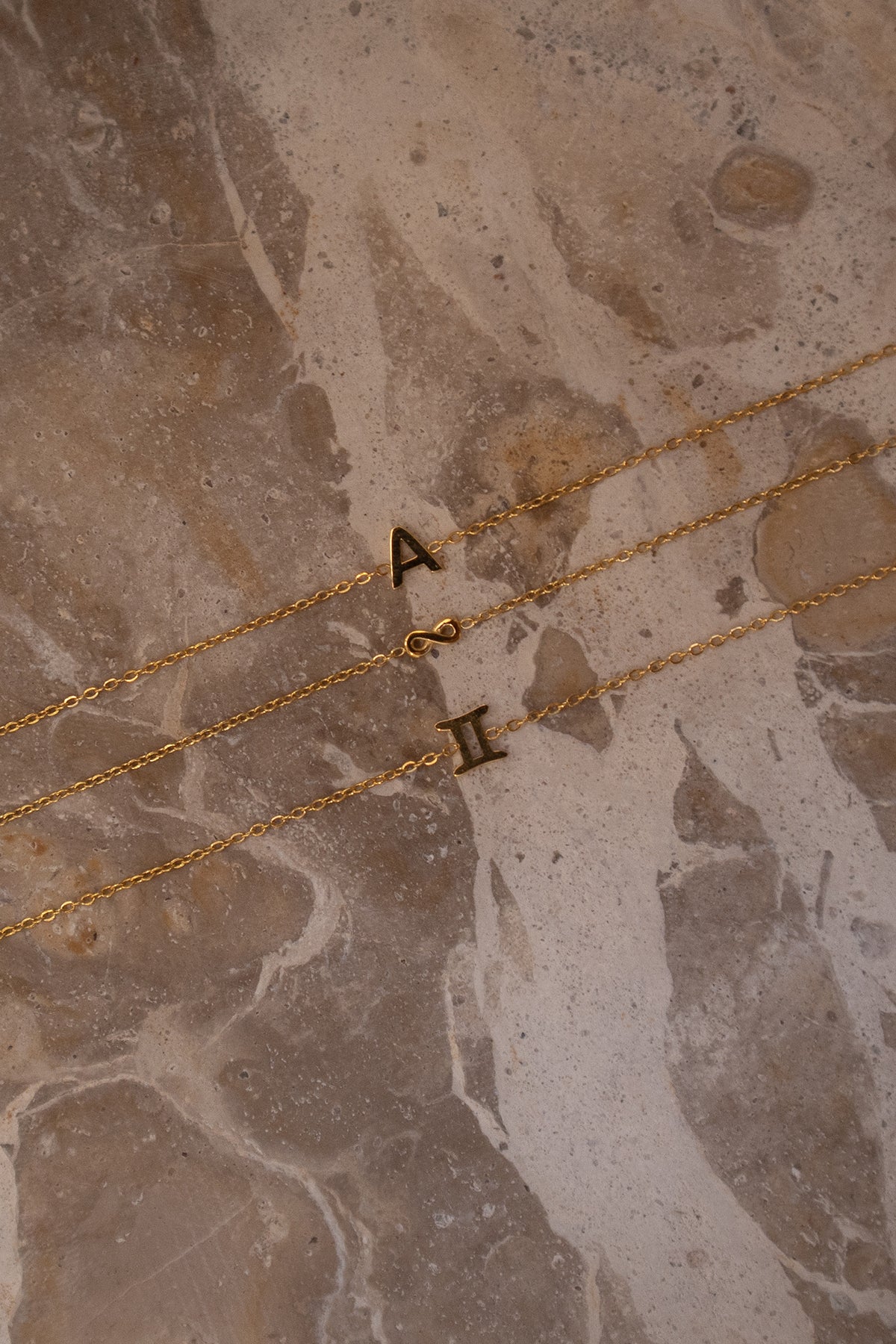 Petite Infinity Choker Gold