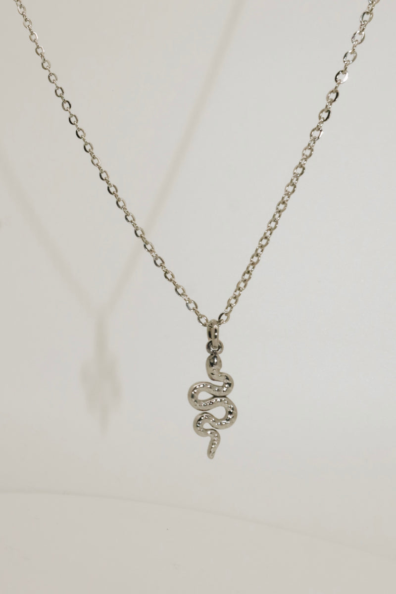 Choose Your Muse Necklace Serpent Silver