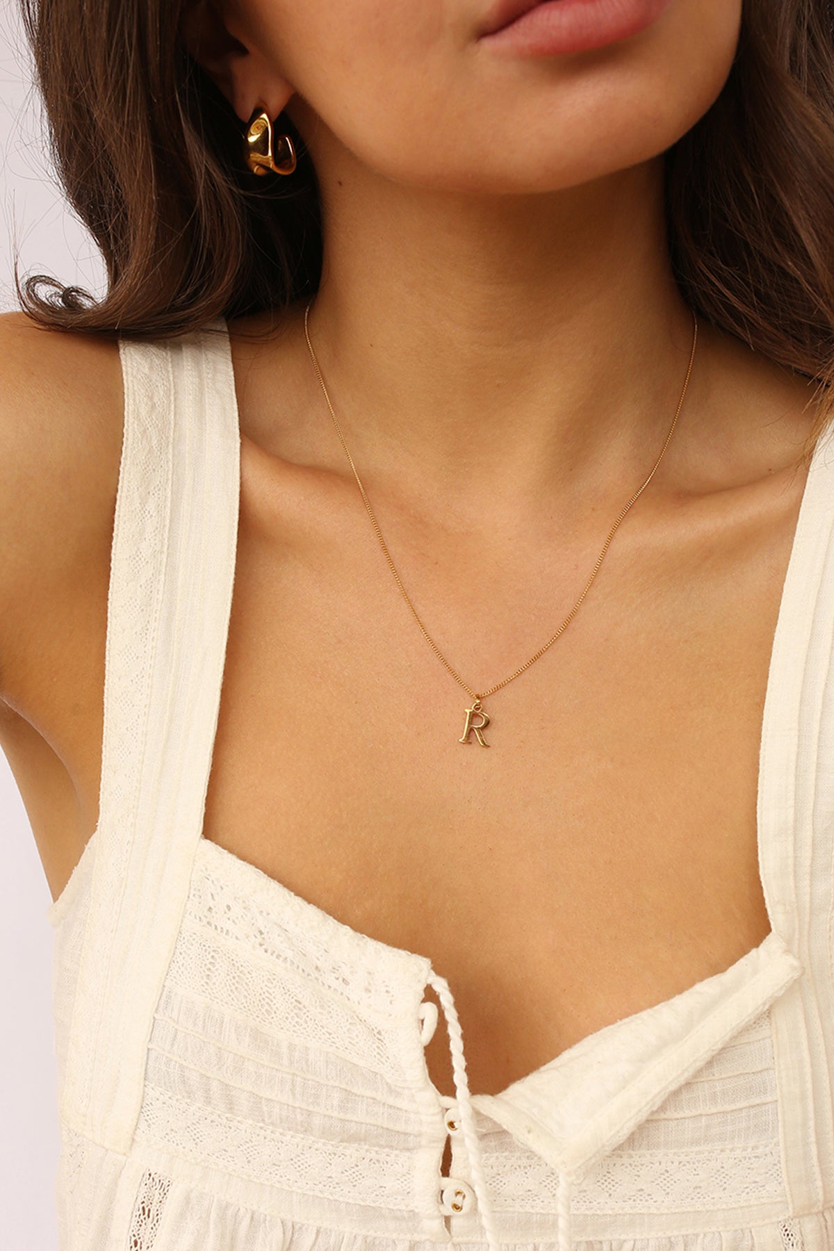 Initial Necklace Classic Gold