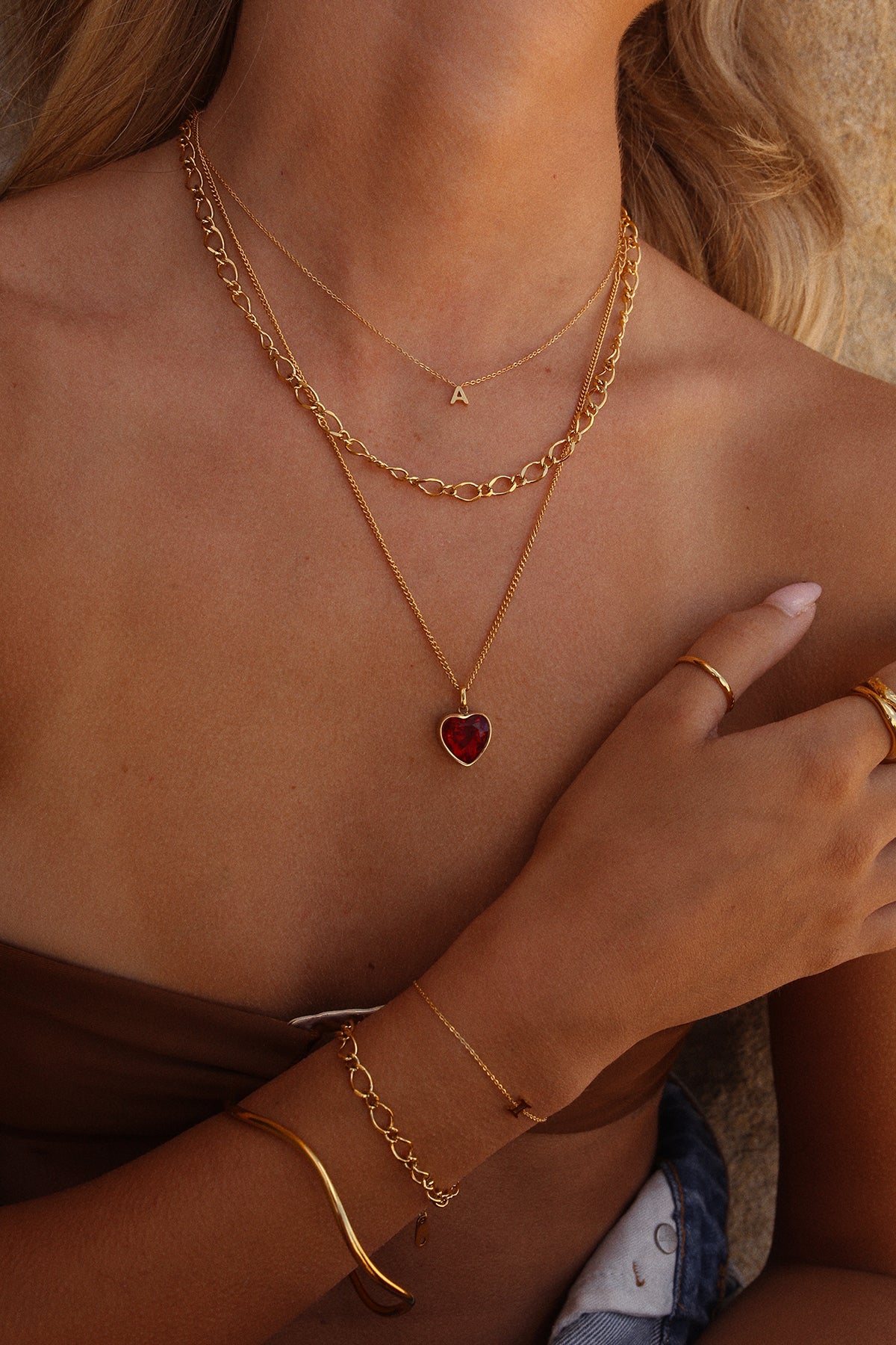 The Crimson Heart Pendant Necklace Gold