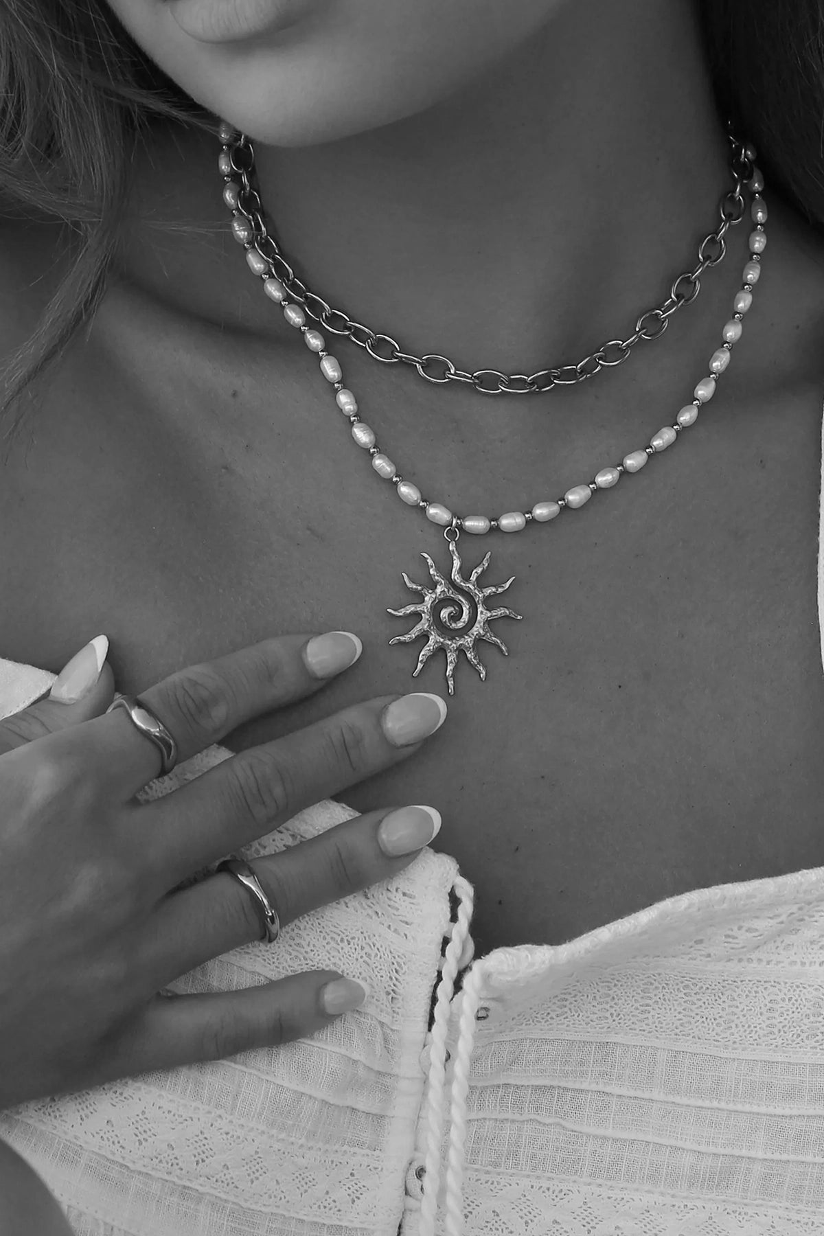 Alice Pearl Necklace