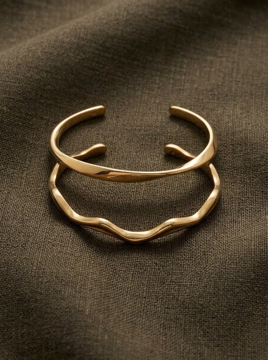 Camille Twist Bangle Gold