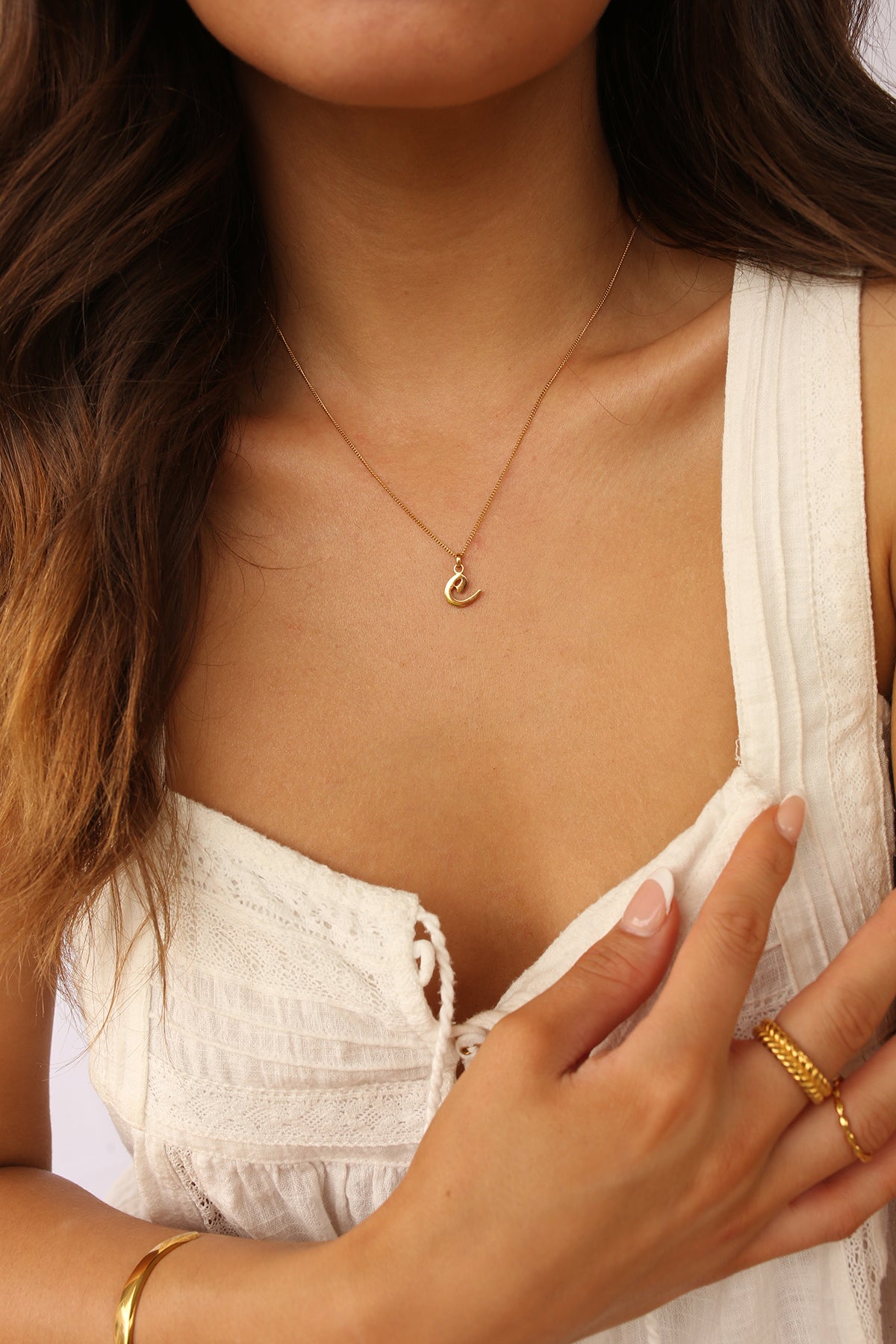 Initial Necklace Cursive Gold A-Z