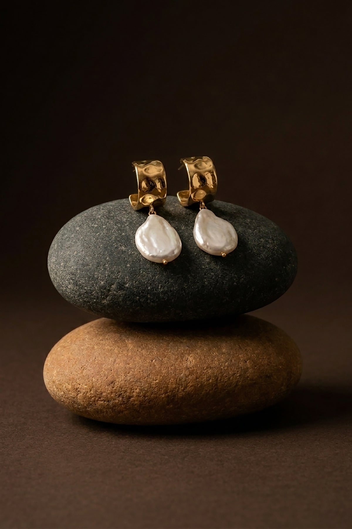 Esme Pearl Earrings Gold