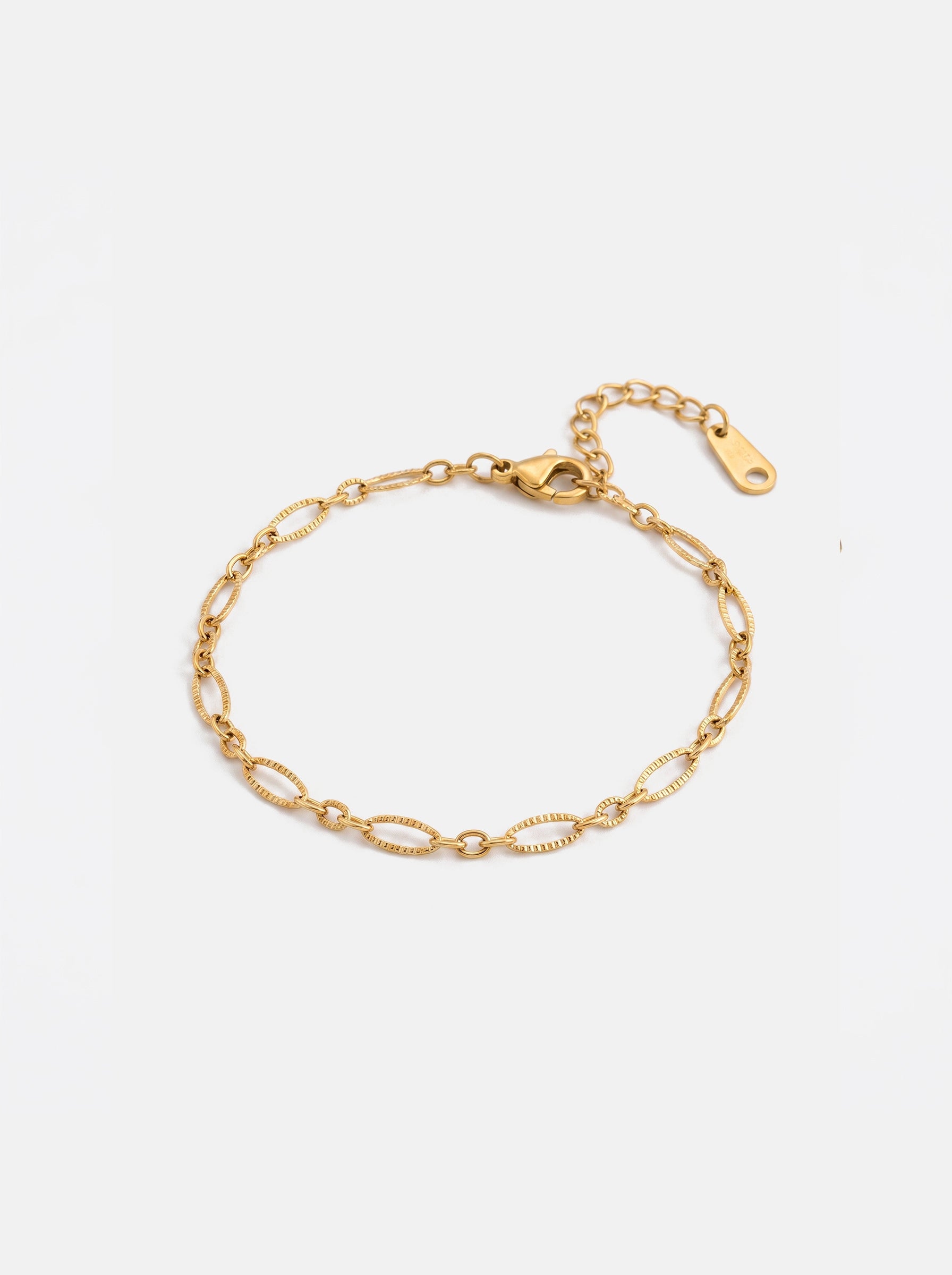 Jennifer Bracelet Gold