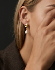 Margot Pearl Earrings Gold
