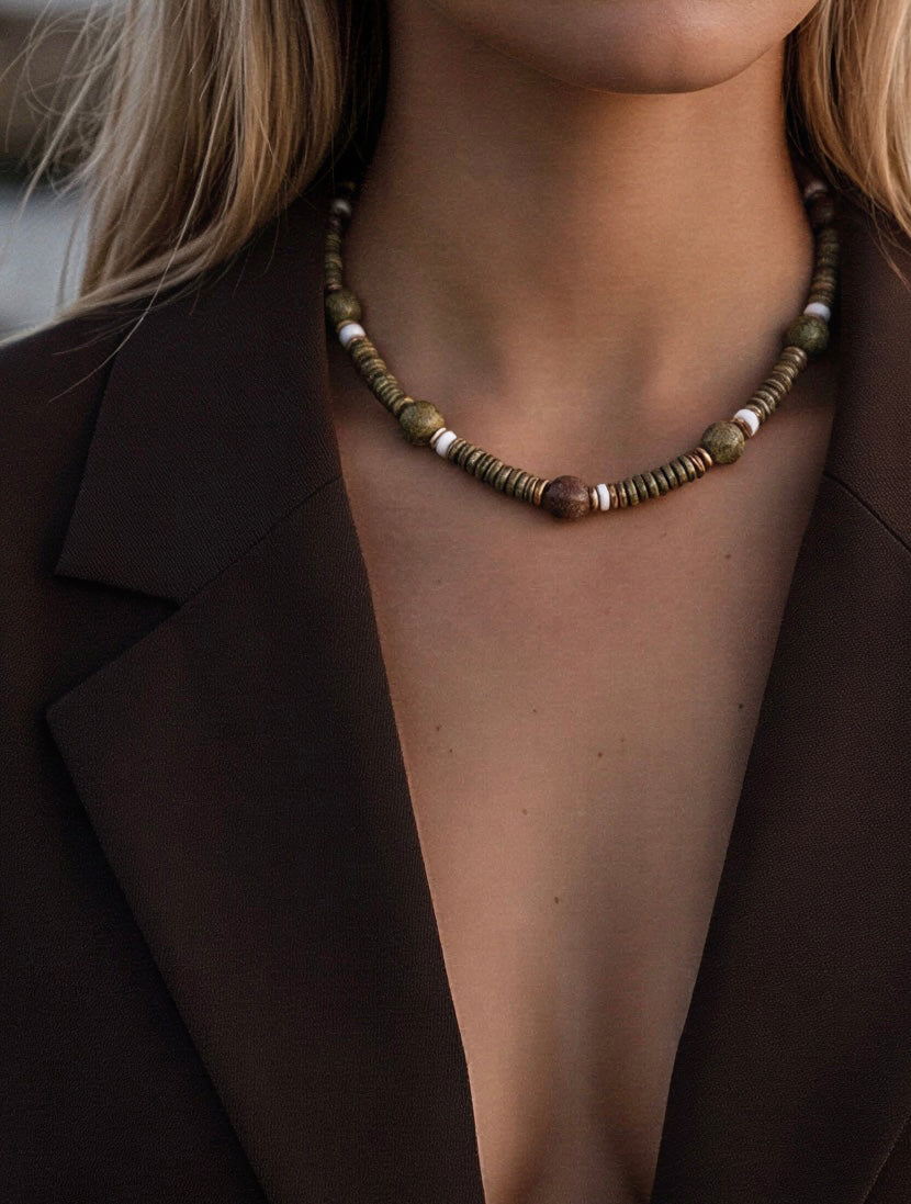 Terra Stone Necklace Gold