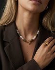 Vela Toggle Necklace Epidote & Pearl Gold