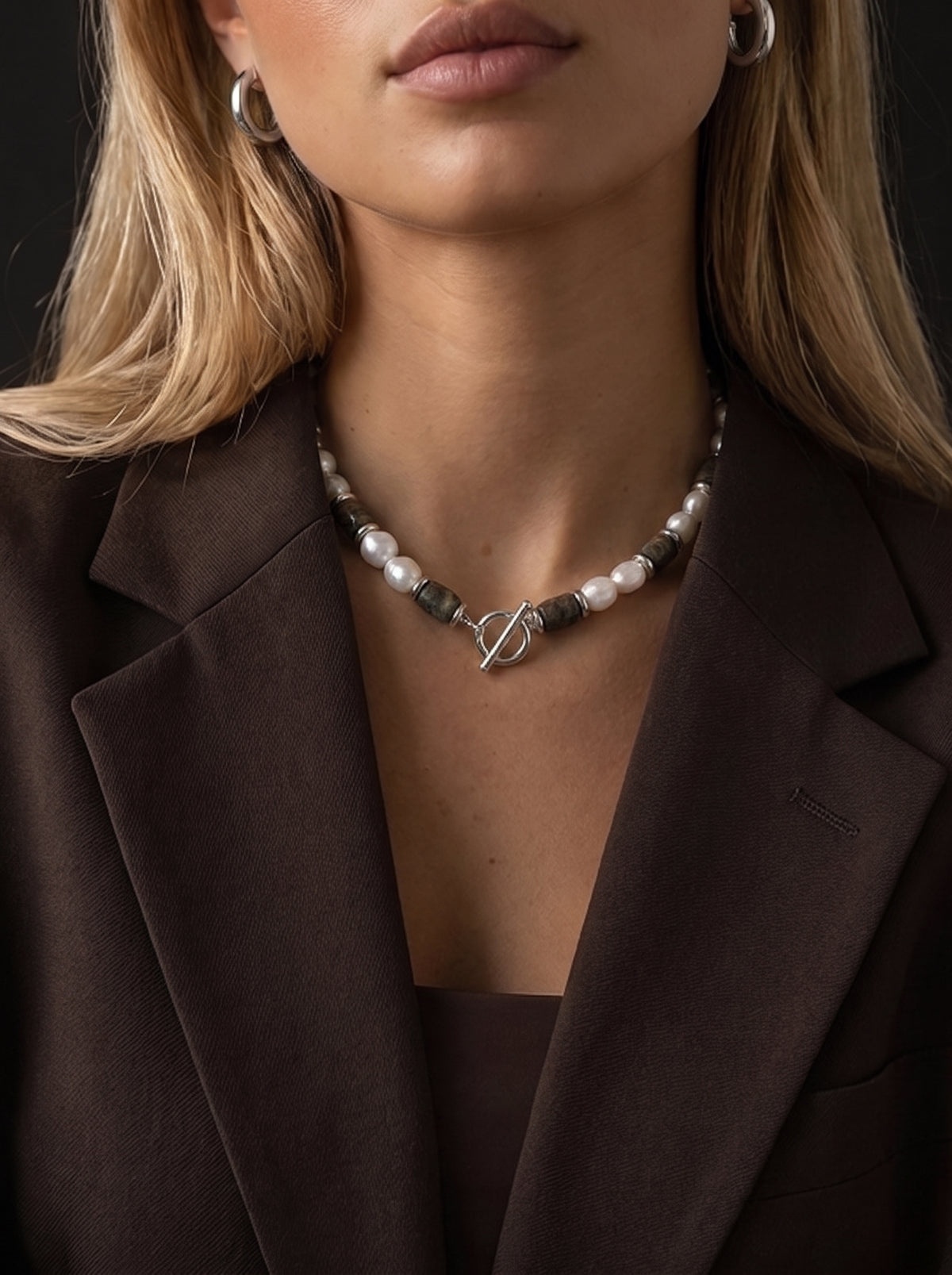 Vela Toggle Necklace Epidote &amp; Pearl Silver