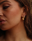 HUGO EARRINGS IN GOLD